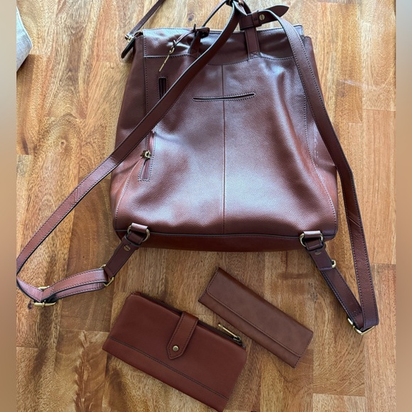 FOSSIL Backpack, Wallet, and Eyeglass Case - Picture 2 of 5